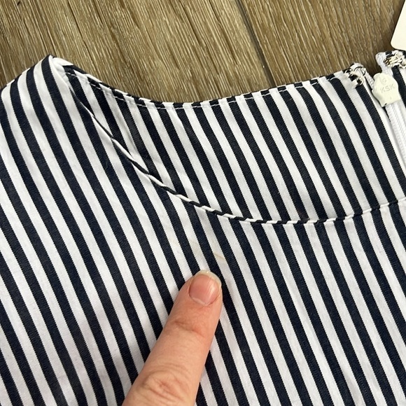 Neiman Marcus Striped Long Sleeve Blouse with Bell Sleeves Blue & White New - Picture 12 of 12